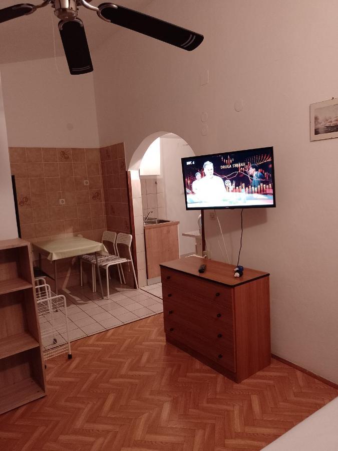 Apartmani Nik Bibinje Exterior photo